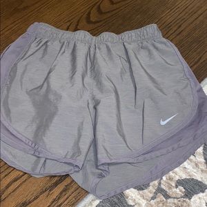 GRAY NIKE SHORTS